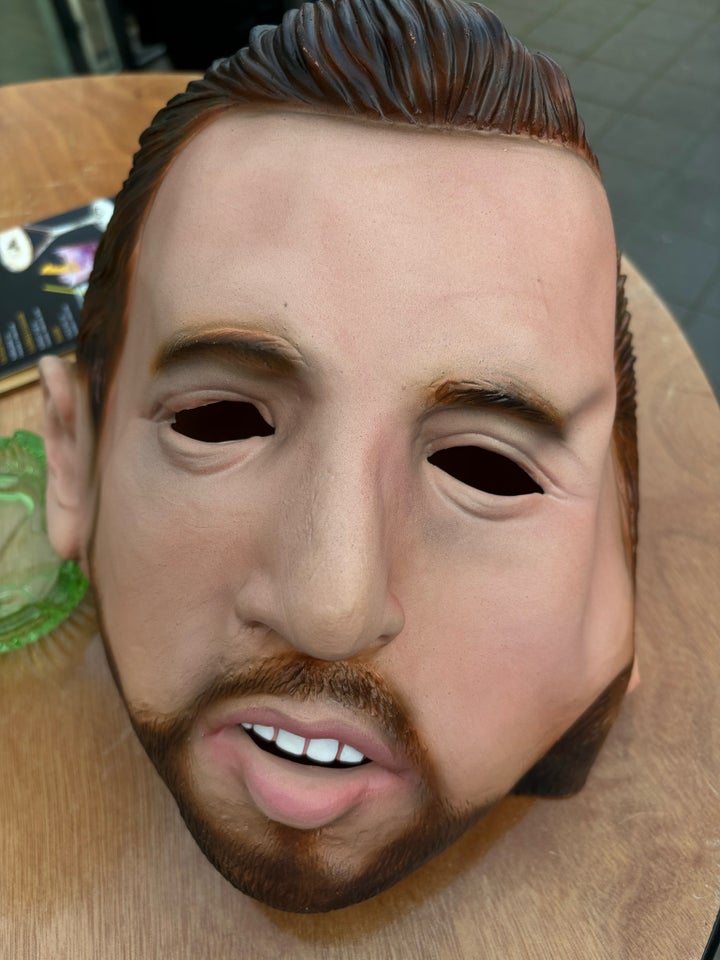 Andet, Harry kane maske