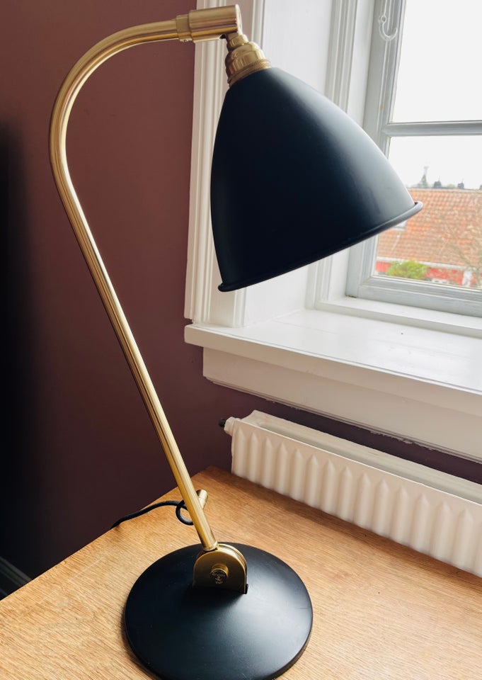 Arkitektlampe Gubi Bestlite