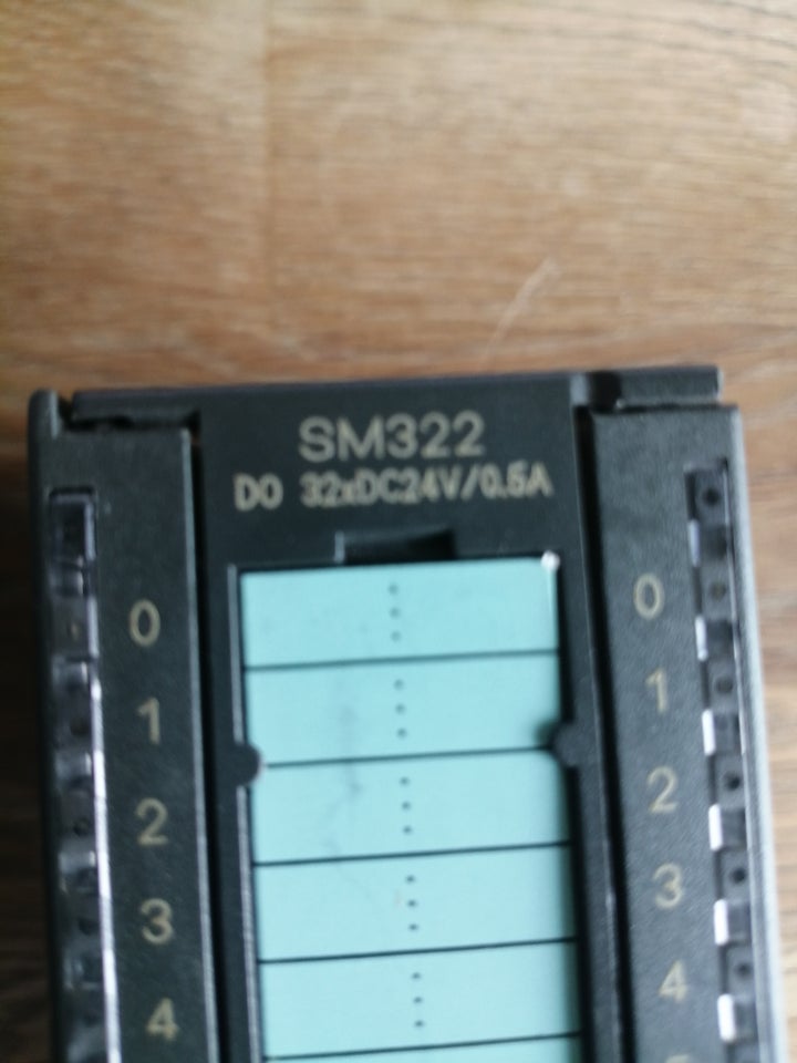 PLC Siemens SM322 32DO 24V