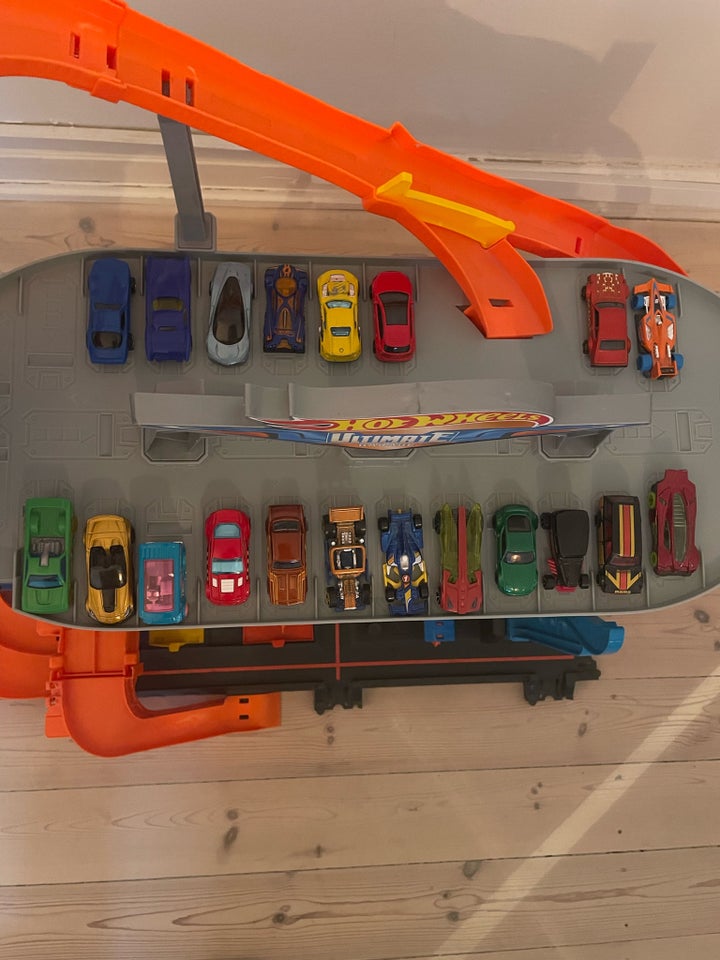 Hot Wheels Ultimate Garage (haj),