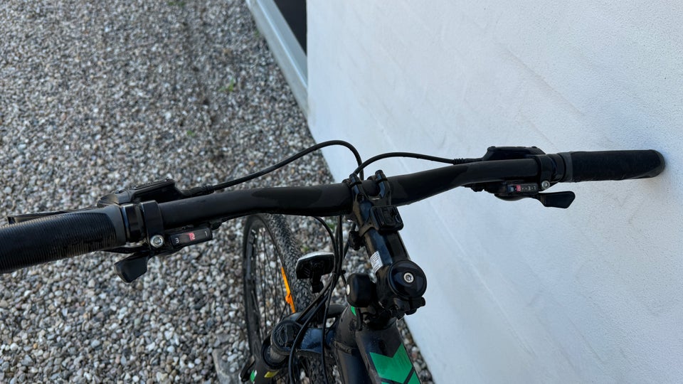 Trek Dual Sport 2 hardtail 21