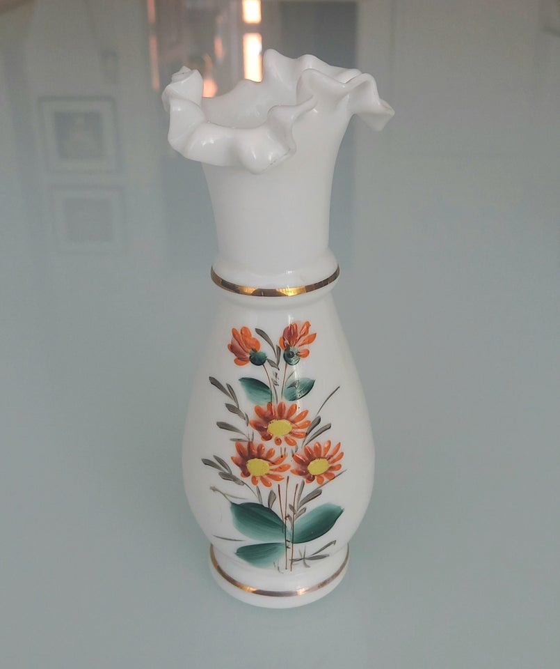 Vase, Opaline