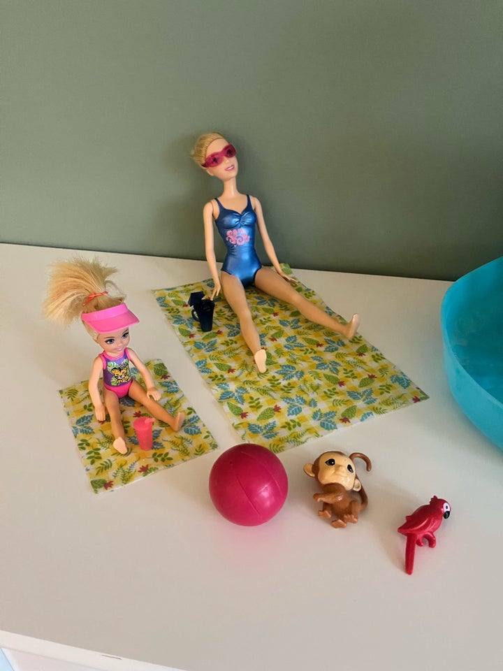 Barbie, Svømmepool, Barbie