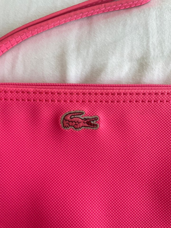 Clutch Lacoste