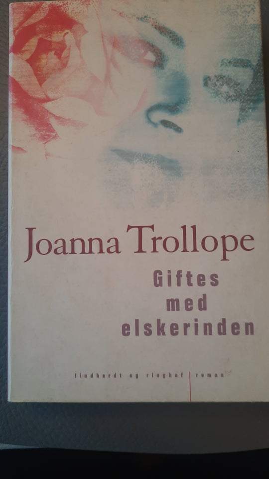 Giftes med elskerinden, Joanna