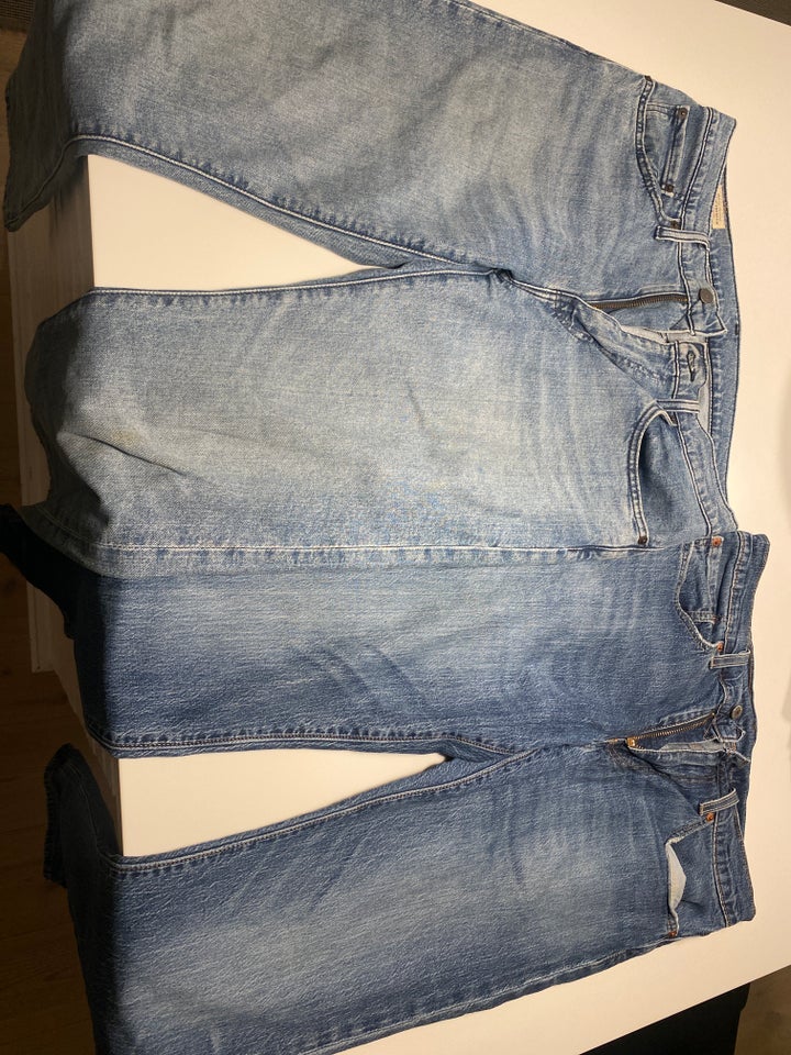 Jeans, Levi Strauss, str. 31