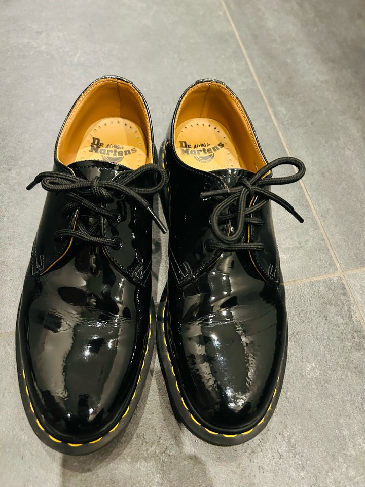 Anden damesko, str. 41, Dr. Martens