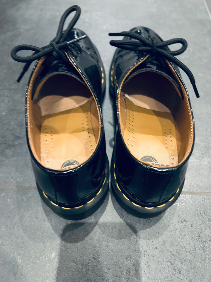 Anden damesko, str. 41, Dr. Martens