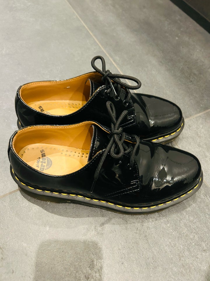 Anden damesko, str. 41, Dr. Martens