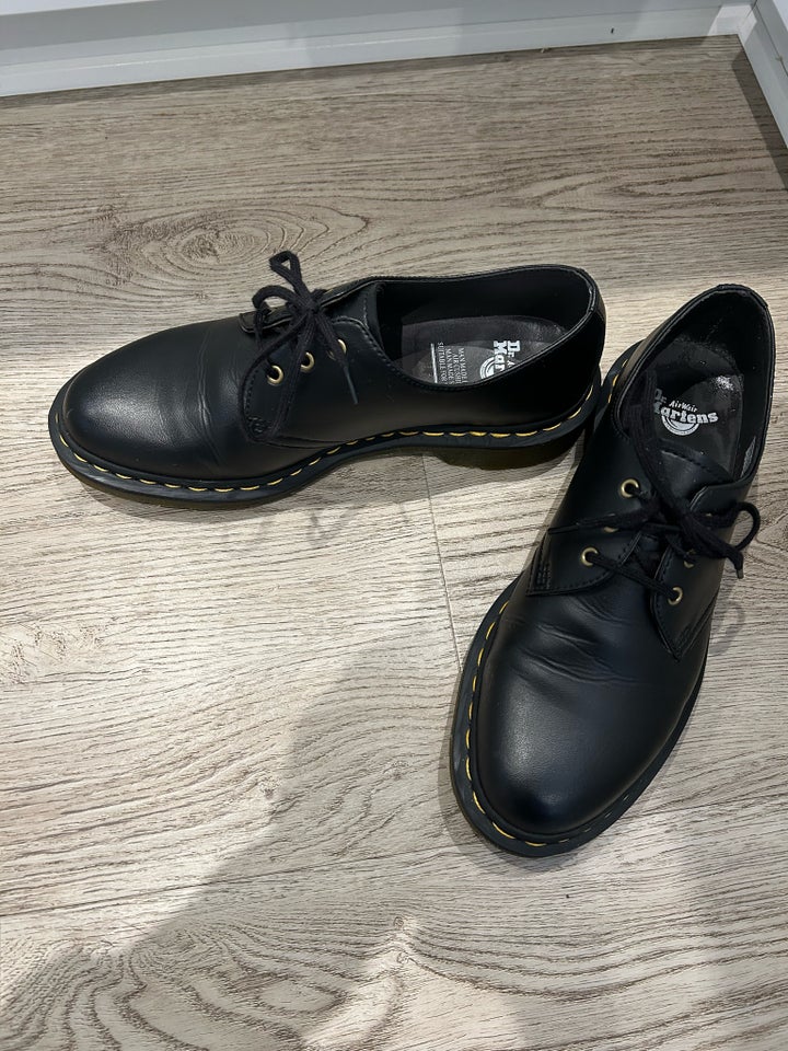 Anden damesko, str. 40, Dr. Martens