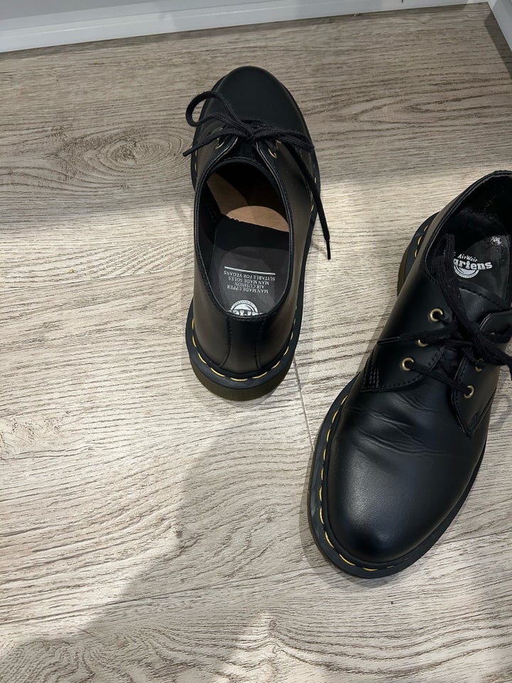 Anden damesko, str. 40, Dr. Martens