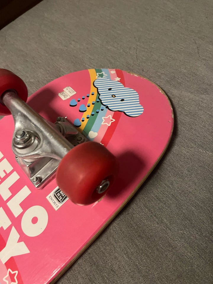 Skateboard Hello kitty