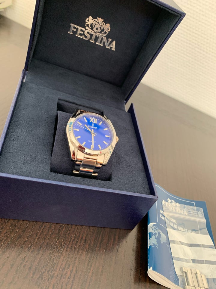 Herreur, Festina