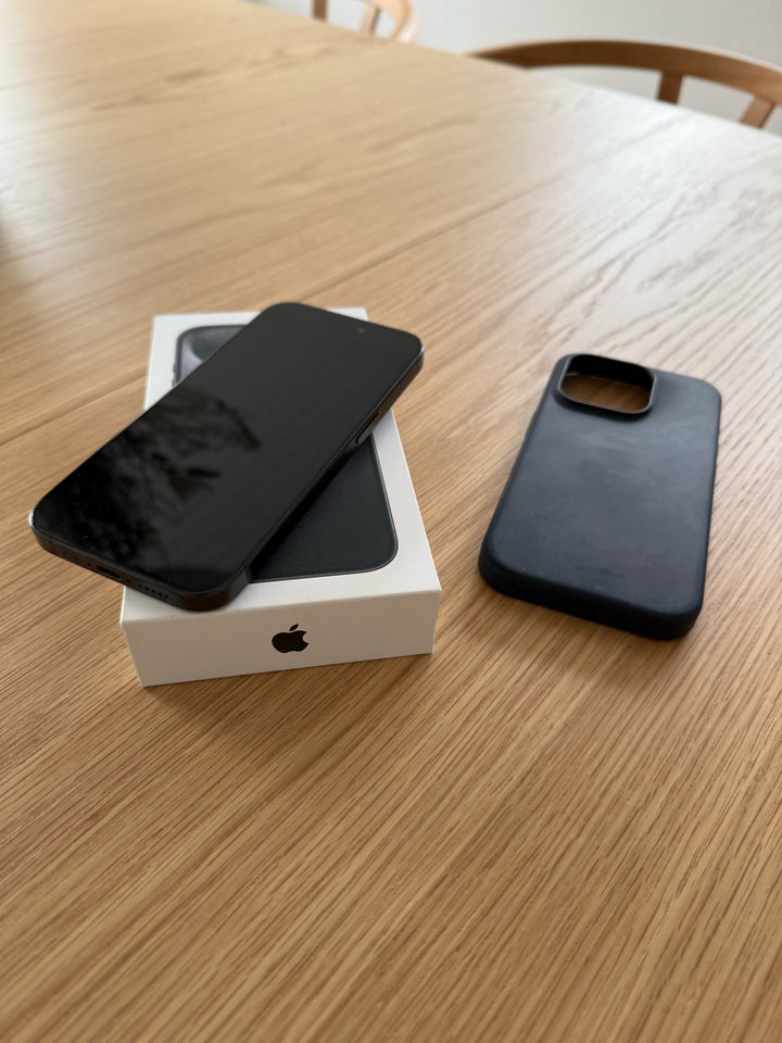 iPhone 15 Pro, 256 GB, sort