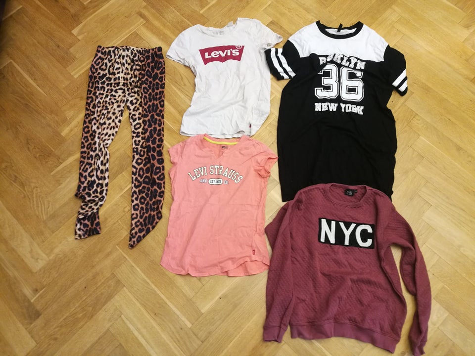 Blandet tøj T-shirts leggins