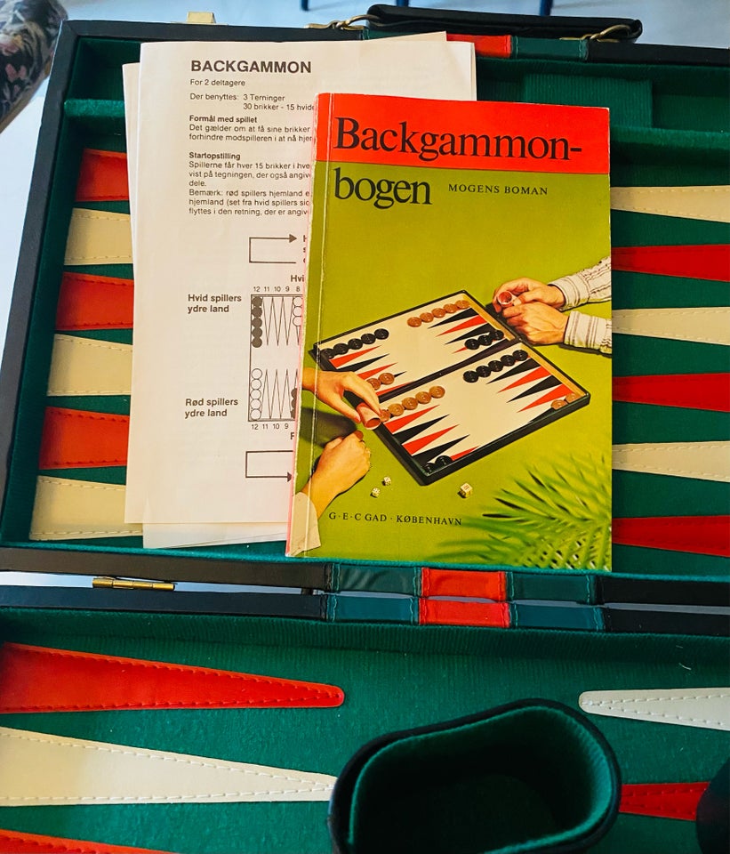 Backgammon , Strategi, brætspil