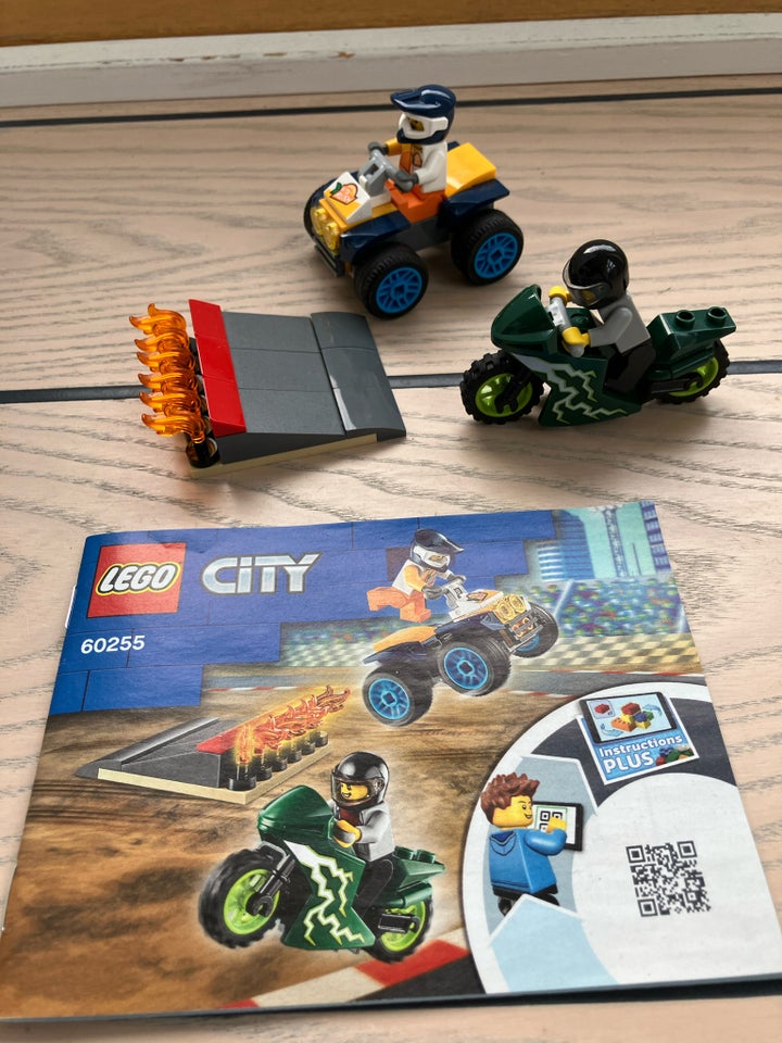 Lego City, 5 sæt køretøjer fly