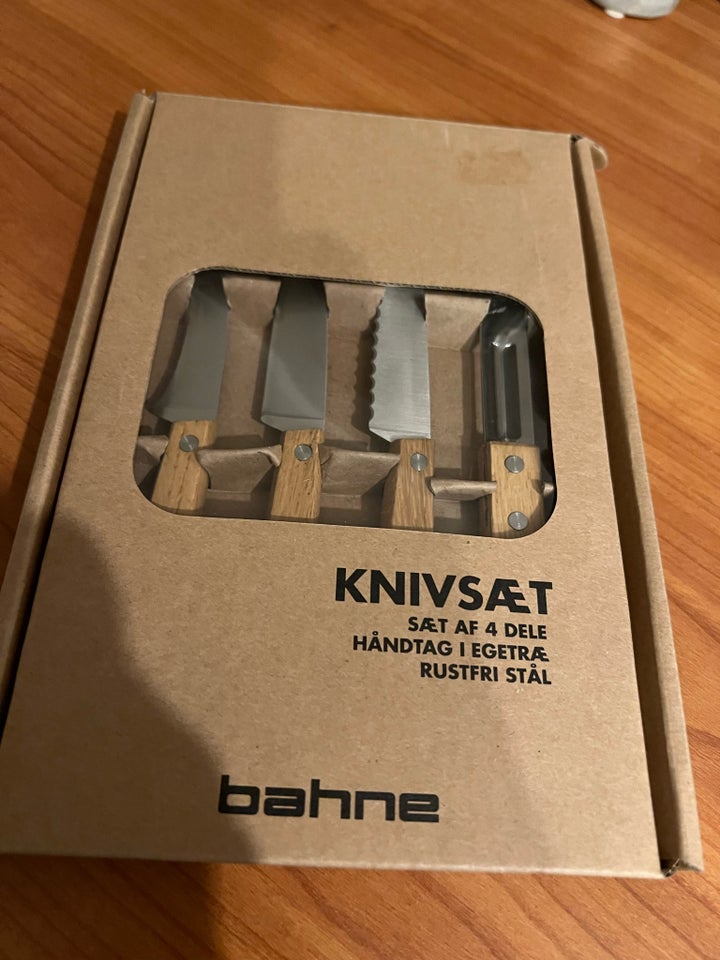 Knivsæt, Bahne