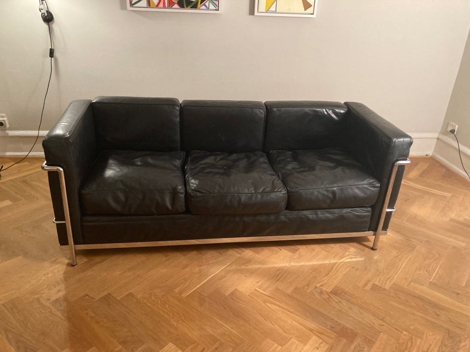 Corbusier sofa