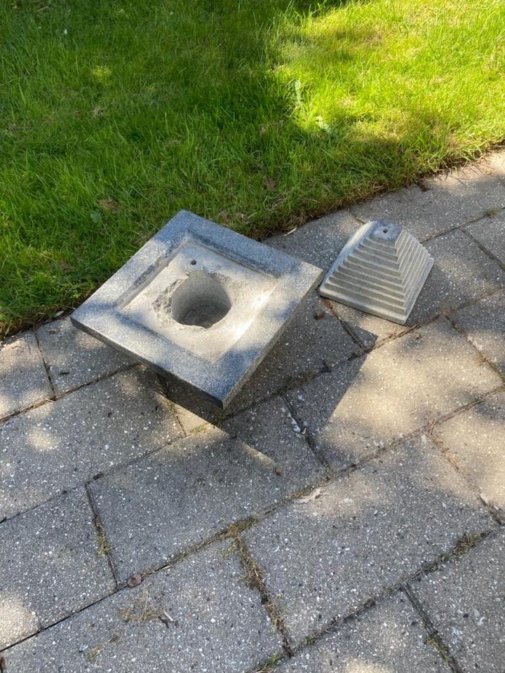 Vandskulptur Pyramide