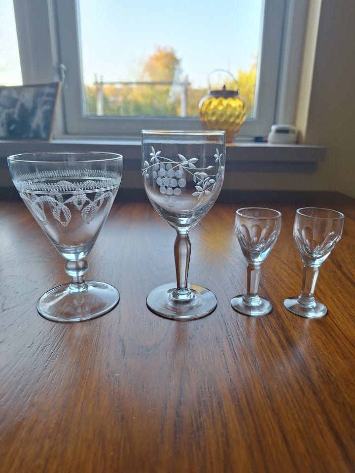 Glas, Vinglas, Gamle antikke glas