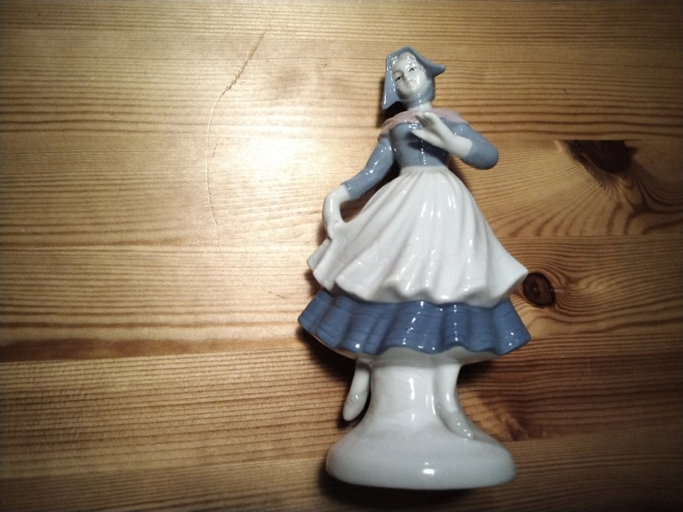 Diverse porcelænsfigurer