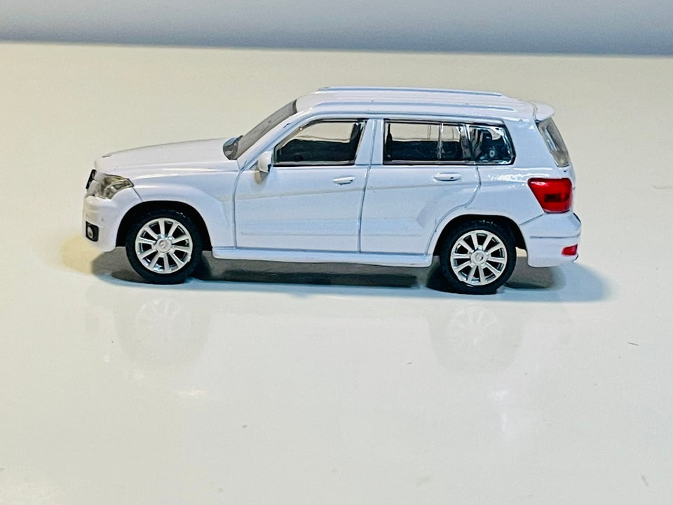 Modelbil, Rastar Mercedes-Benz