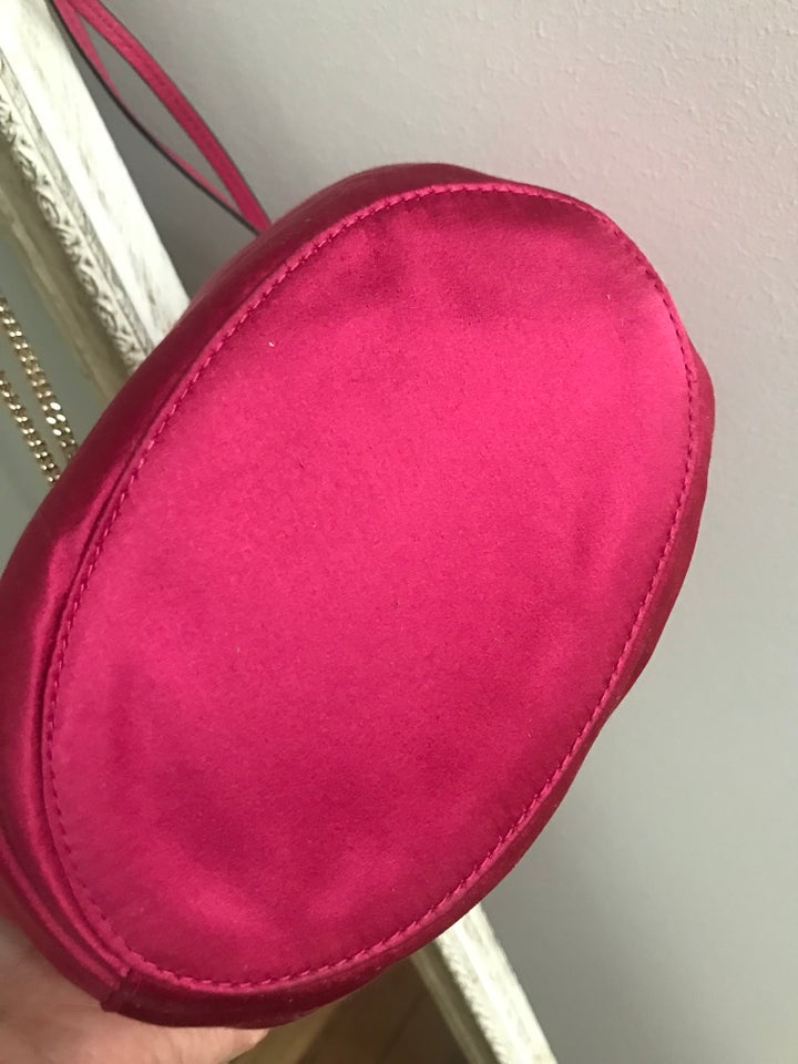 Crossbody DVF