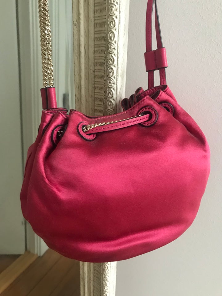 Crossbody DVF