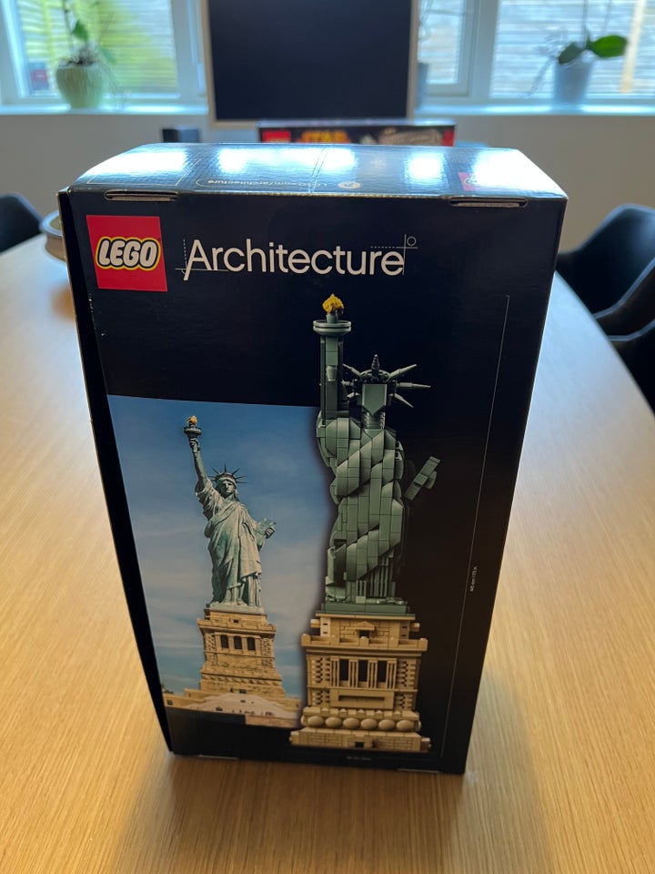 Lego Architecture, 21042