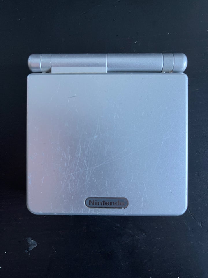 Nintendo Gameboy advance SP, God