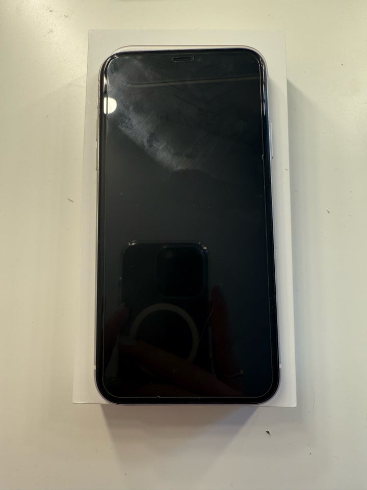 iPhone 11, 64 GB, hvid