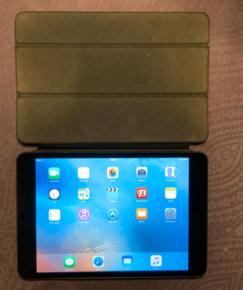 iPad mini, 32 GB, sort