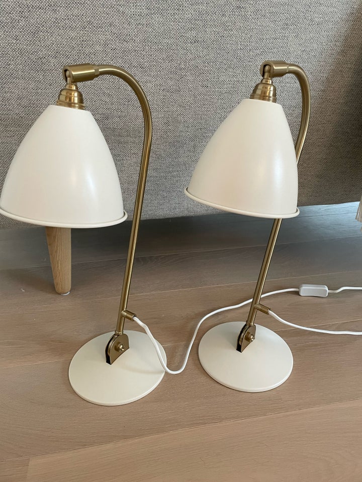 Skrivebordslampe Gubi Bestlite