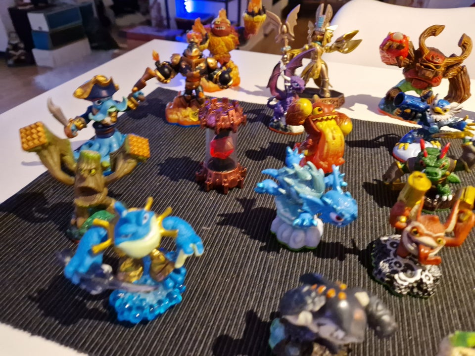 SKYLANDERS FIGURER, SKYLANDERS