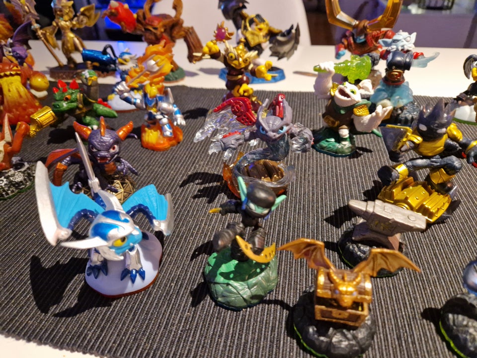 SKYLANDERS FIGURER, SKYLANDERS