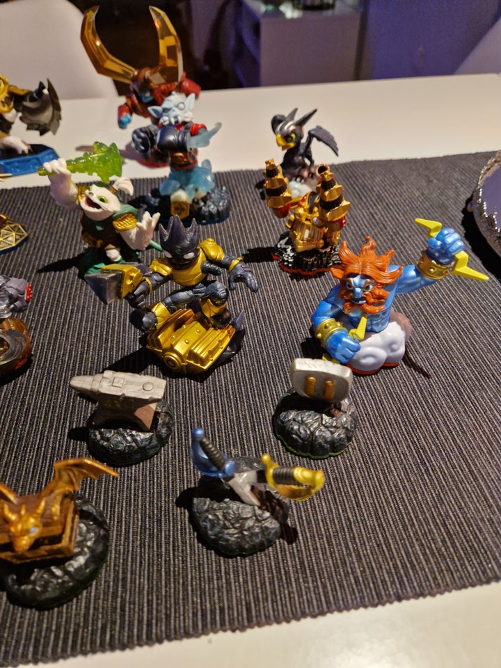 SKYLANDERS FIGURER, SKYLANDERS