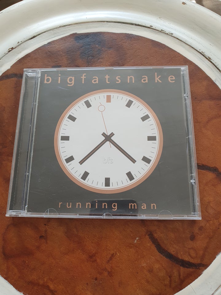 Big Fat Snake: Running man rock