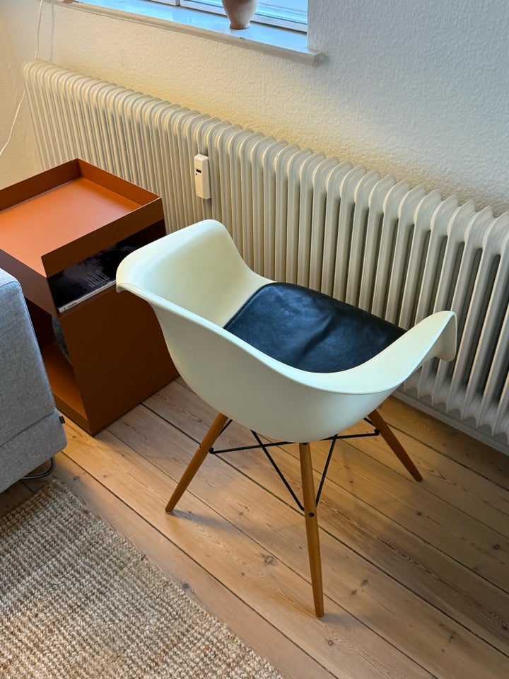 Eames, Lænestol, Stol