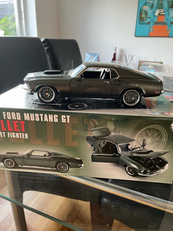 Modelbil Acme Ford Mustang  skala