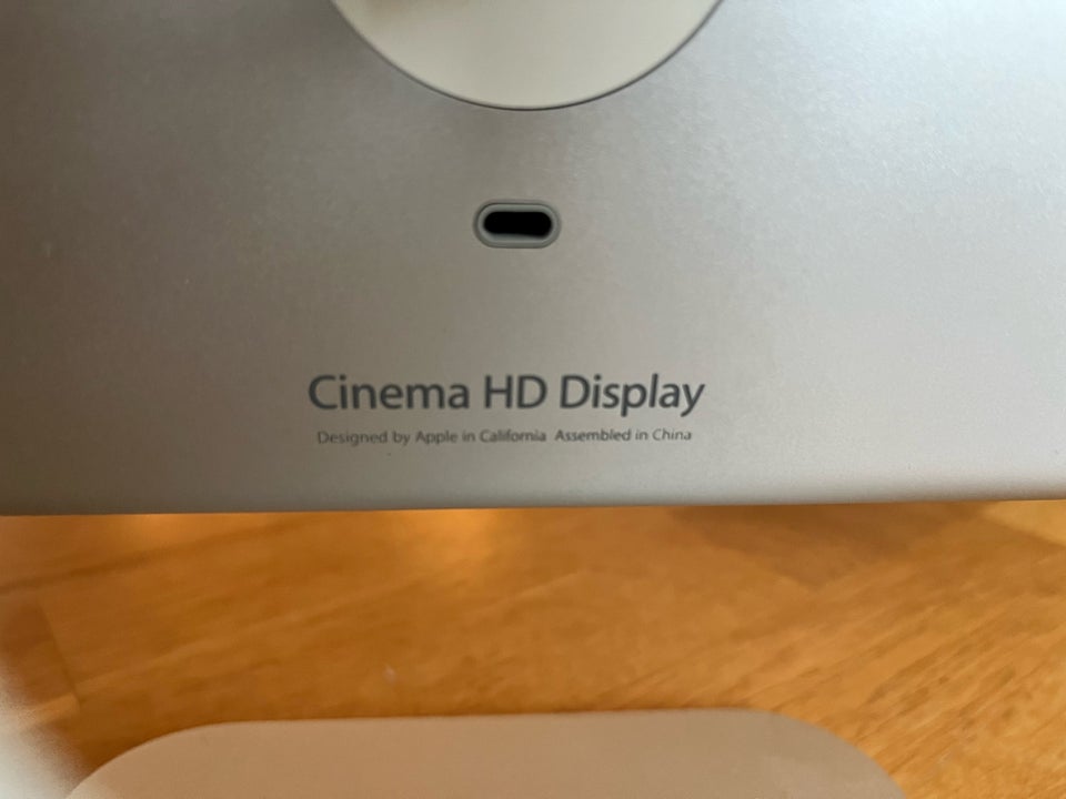 Apple fladskærm Cinema HD