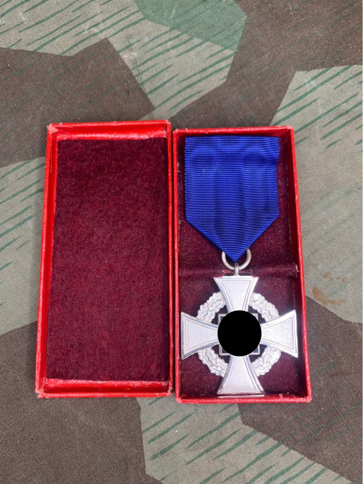 Medalje, Tysk WW2 - Medalje i æske