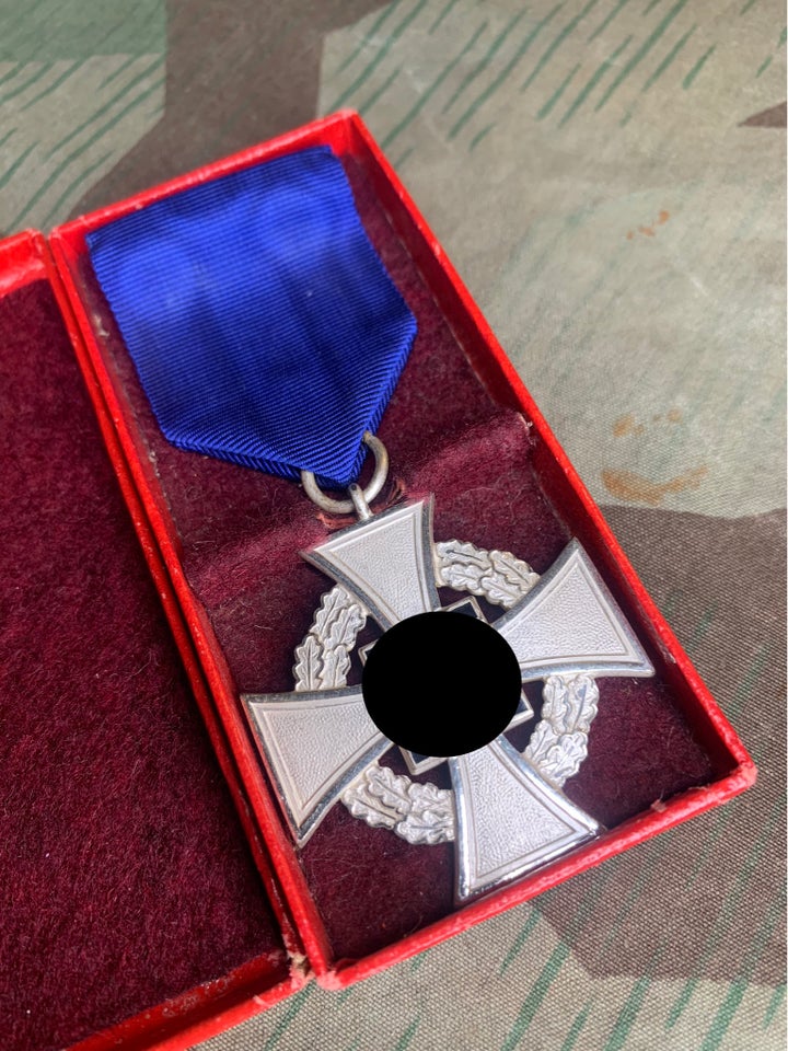 Medalje, Tysk WW2 - Medalje i æske