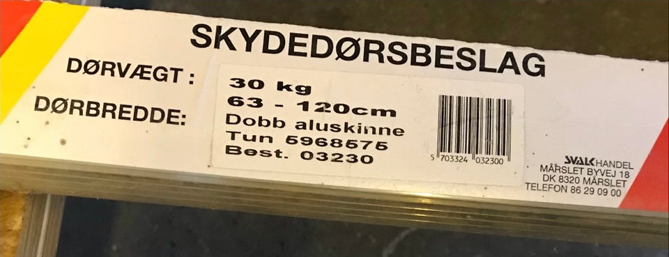 Skydedørsskinne