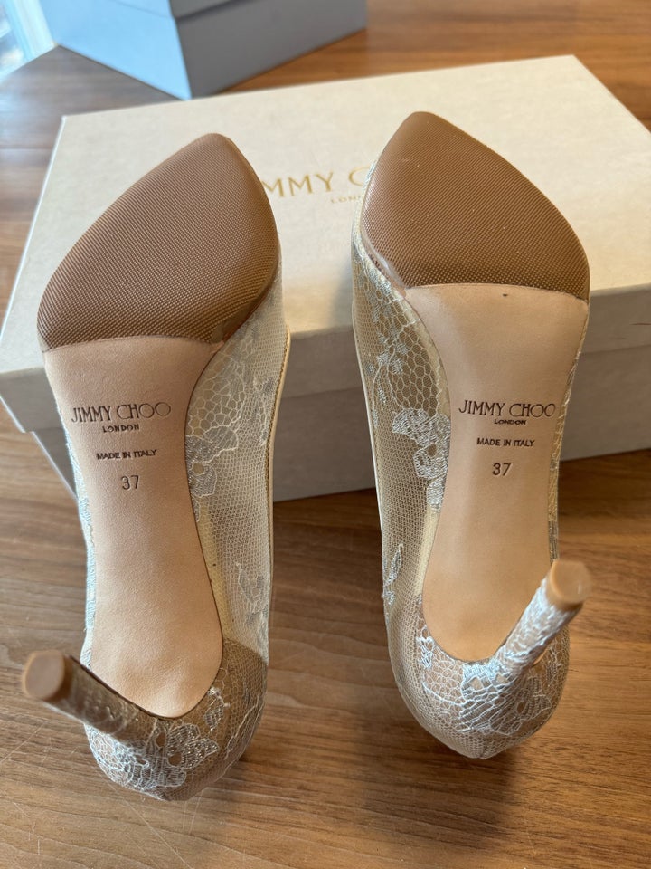 Stiletter, str. 37, Jimmy Choo