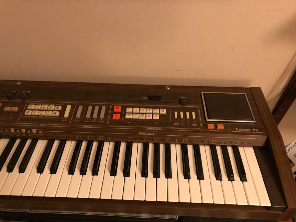 Keyboard, Casio Casiotone 701