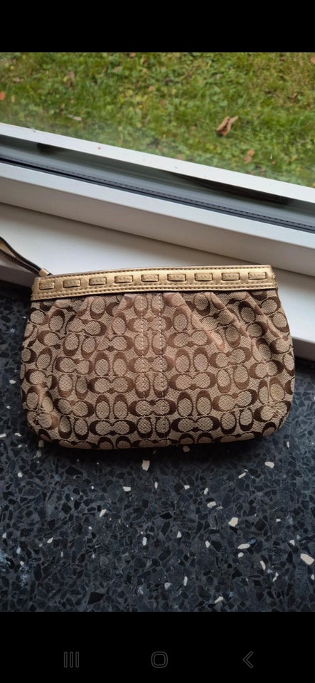 Clutch, Coach, andet materiale