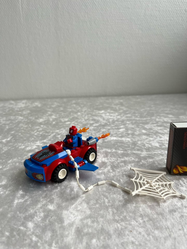 Lego andet Spiderman og bil