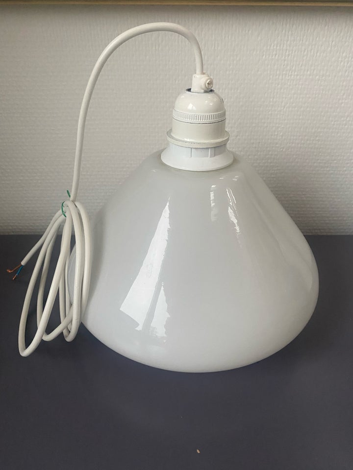 Anden arkitekt, Køkkenlampe,