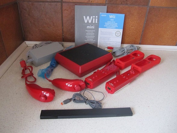 Nintendo Wii, "WII MINI" - standard